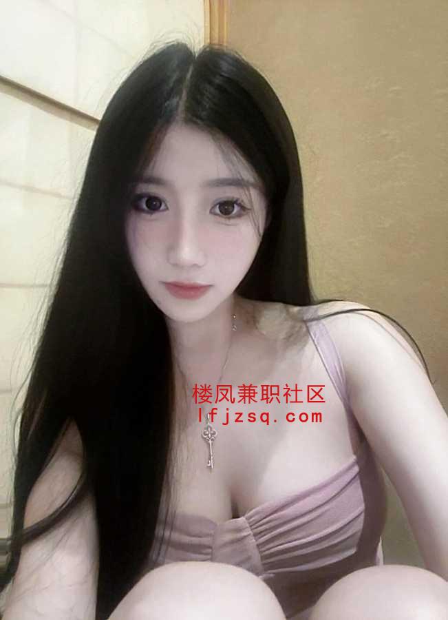 又纯又欲极其反差的泄欲尤物