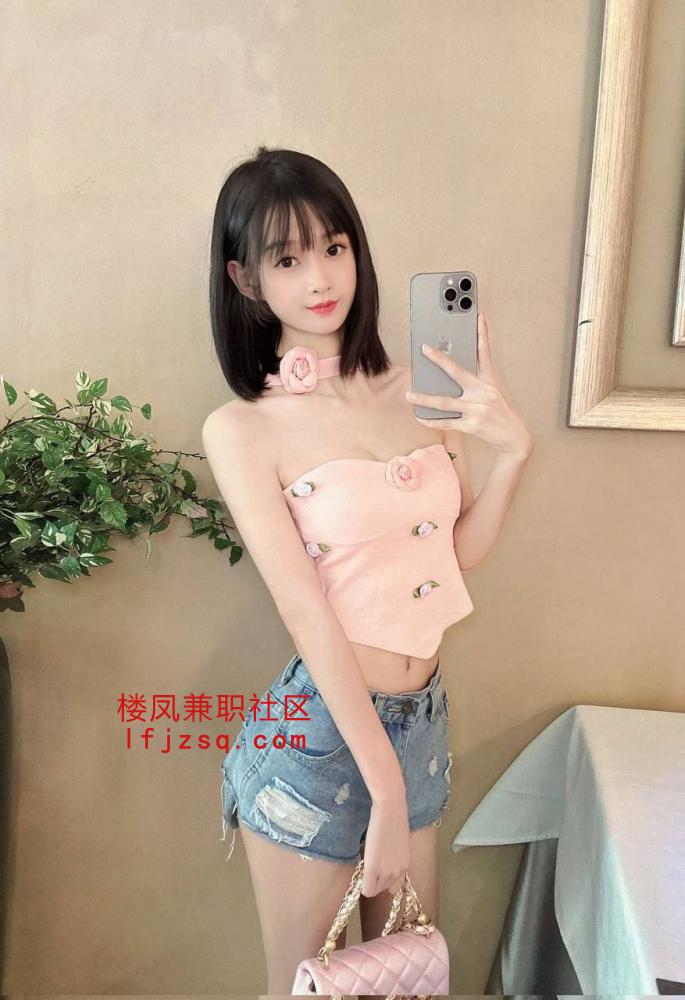 铜川大奶女仆装玩弄到高潮