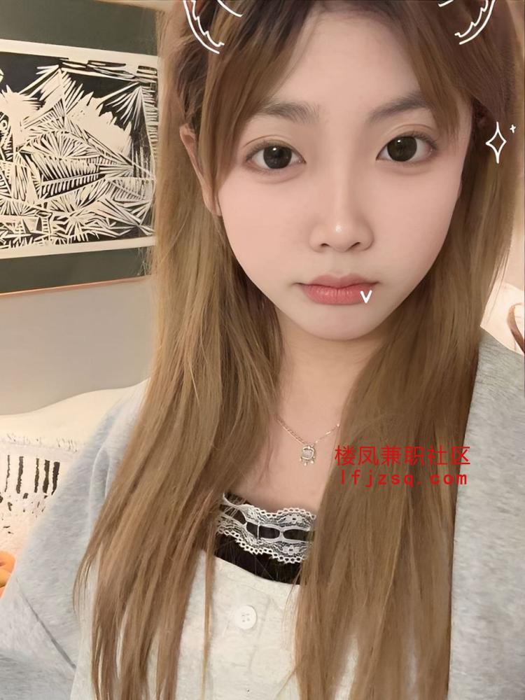 汉中骚到不行的嫩妹很爽歪