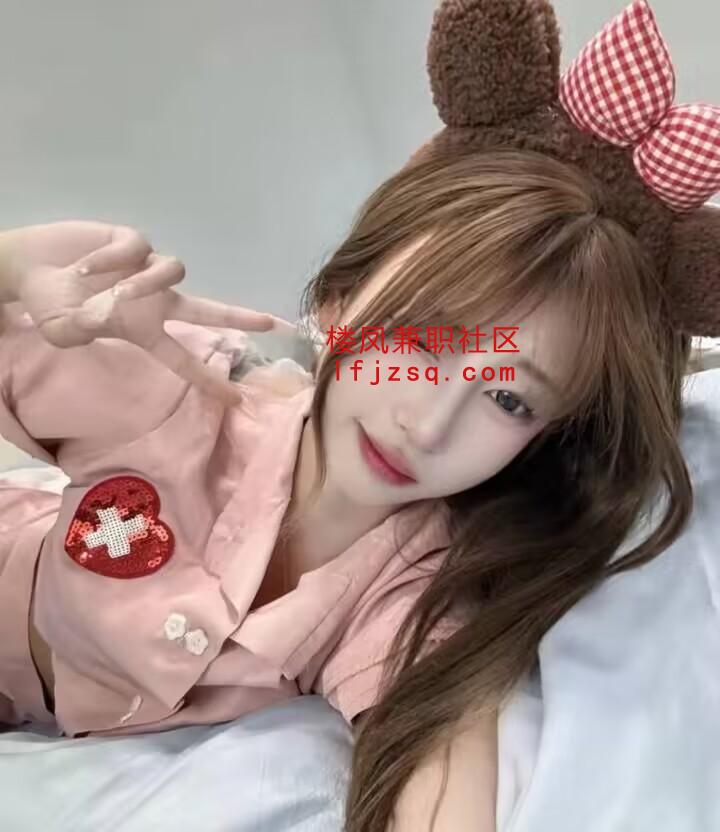 体验二刷小骚逼玉米妹妹全套