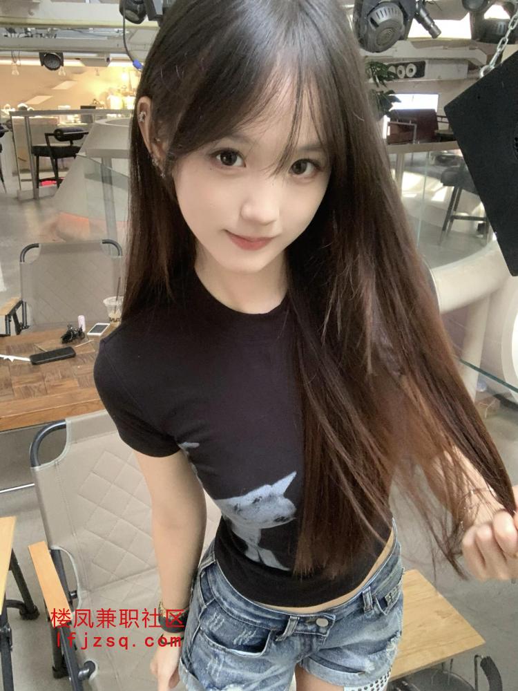 妩媚小骚女调情口技棒棒哒