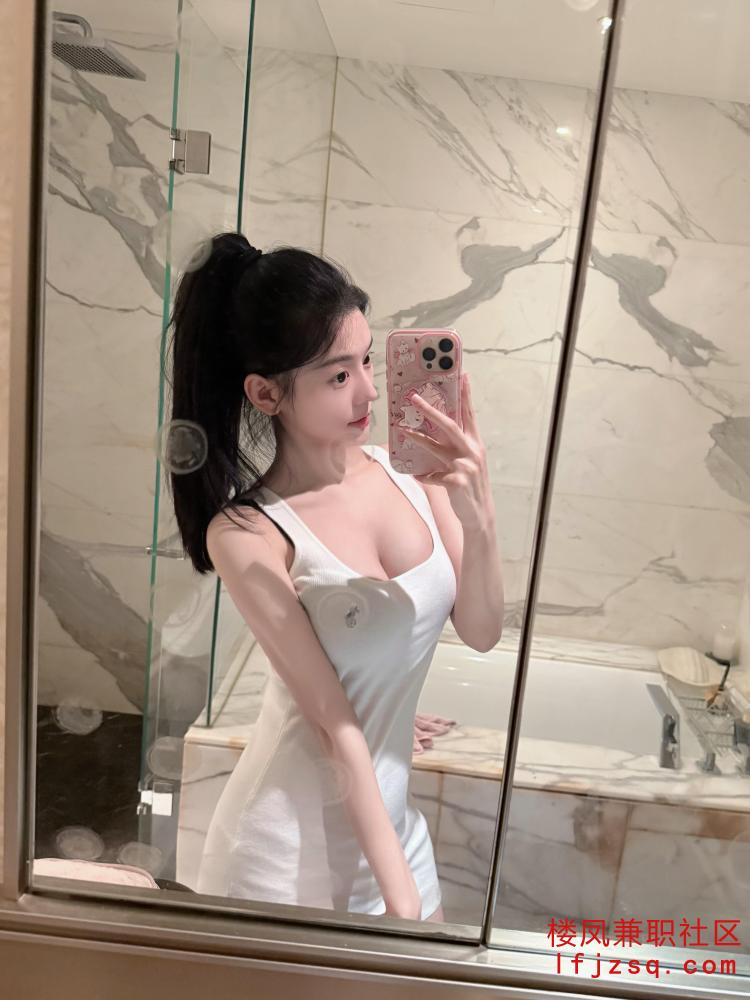 极品纯情粉嫩少女初上课