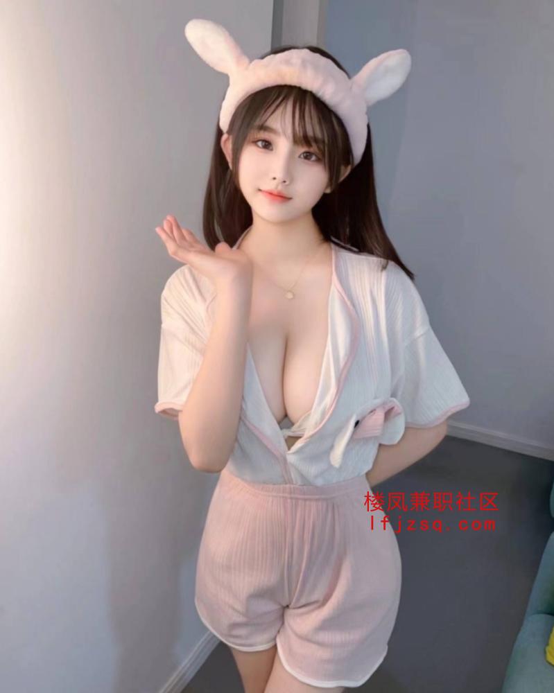 太原小淫娃后入猛操泻火