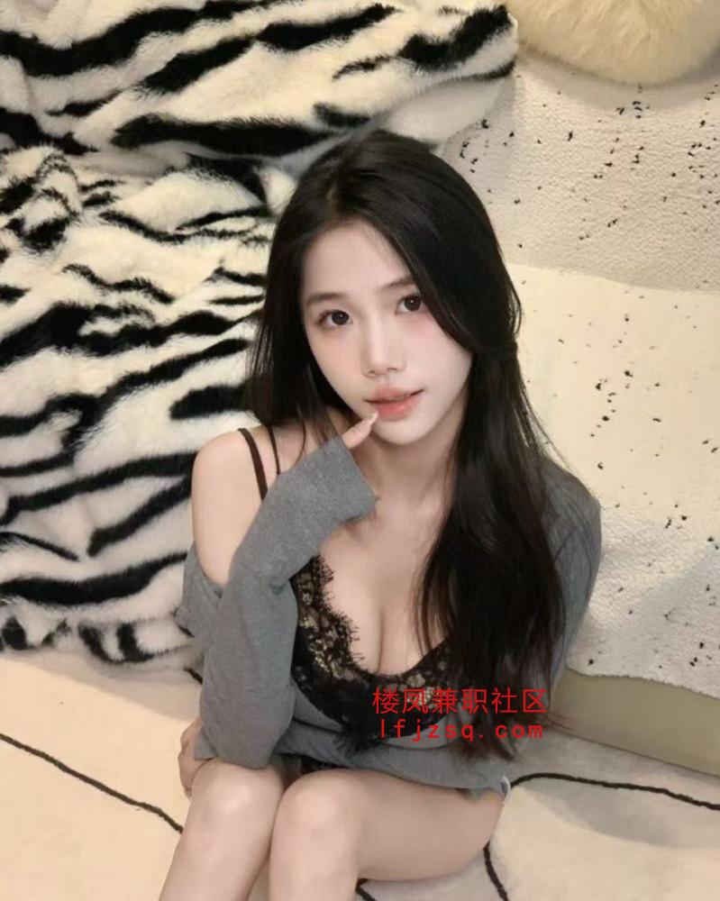 哈尔滨肥臀00后粉鲍嫩妹床上喷泉小母狗