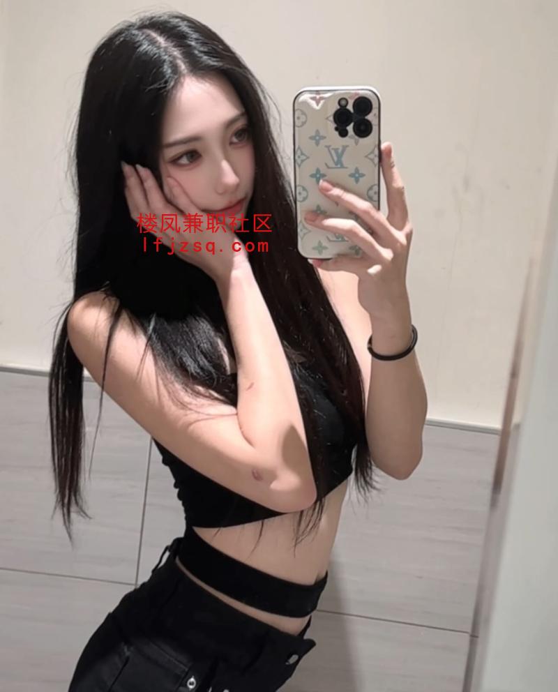 长沙妹子年轻高挑漂亮喜欢被叫小骚货