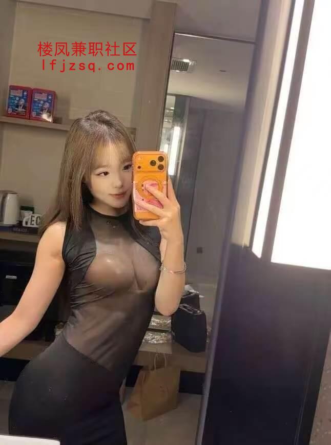 黑丝制服逼紧水多妹妹