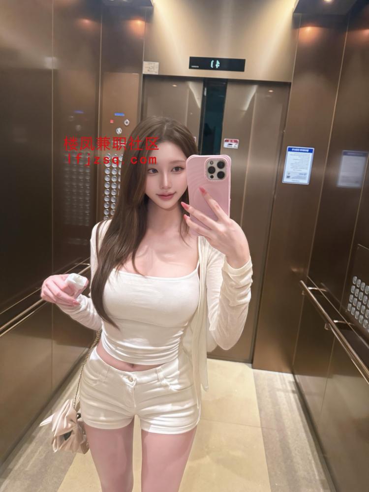 庆阳老师身材丰乳肥臀销魂的叫声互动品鲍