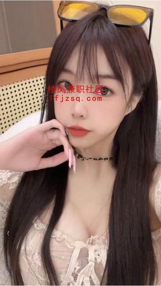清纯美少妇小白
