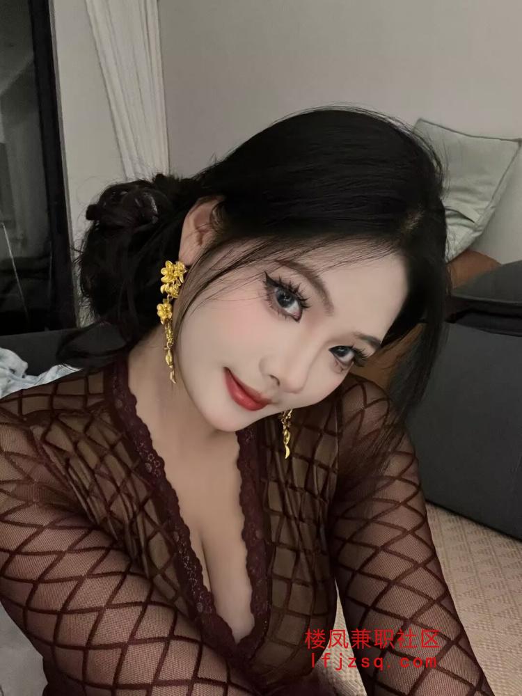 知性妩媚善解人意