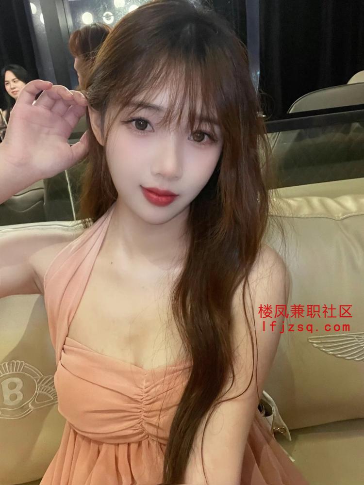 浦东清纯00后嫩妹，