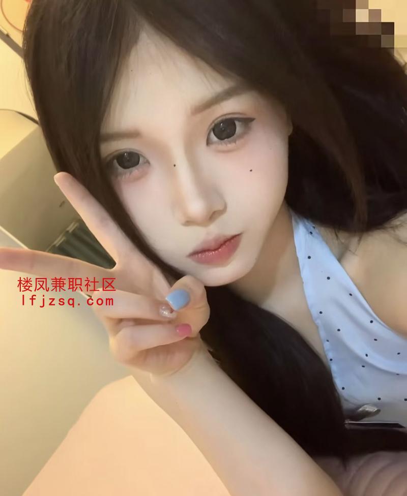 清纯反差少女绝美身材粉嫩B紧真好玩