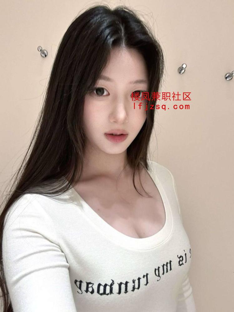 合肥市兼职情趣制服扭着翘臀淫水很多