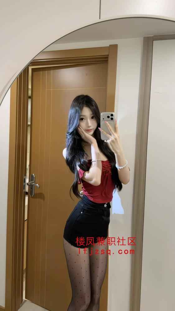 极品大波小骚货越操越爽淫水很多