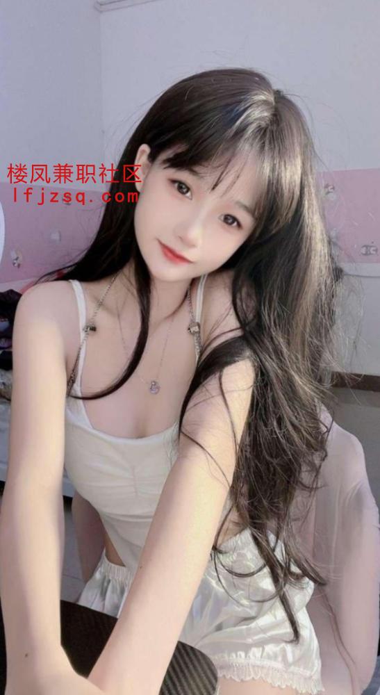宝藏极别巨乳萝莉刚下海就是紧好粉好敏感