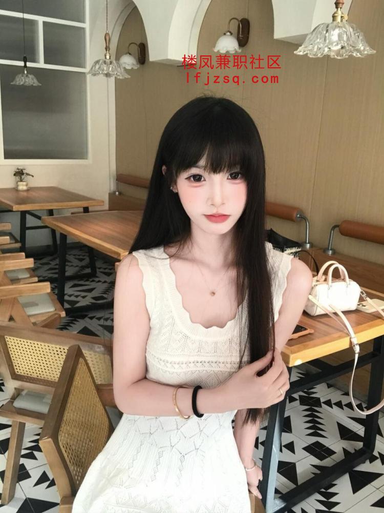 哈尔滨天然大胸颜值小妹约炮