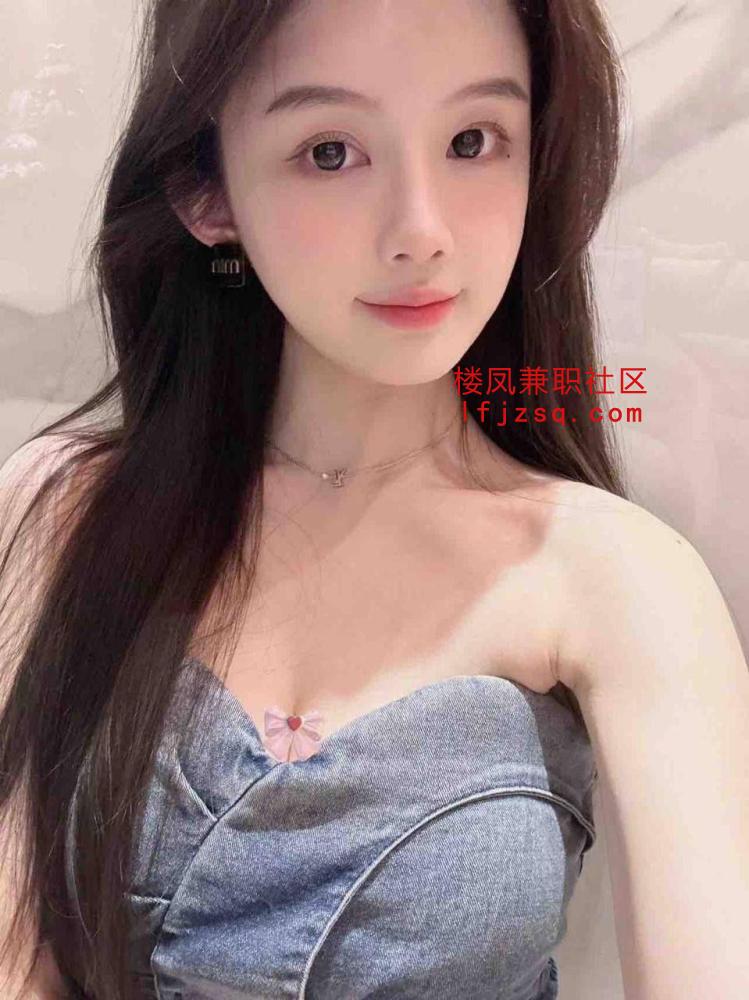 极品炮架身材小母狗超带劲