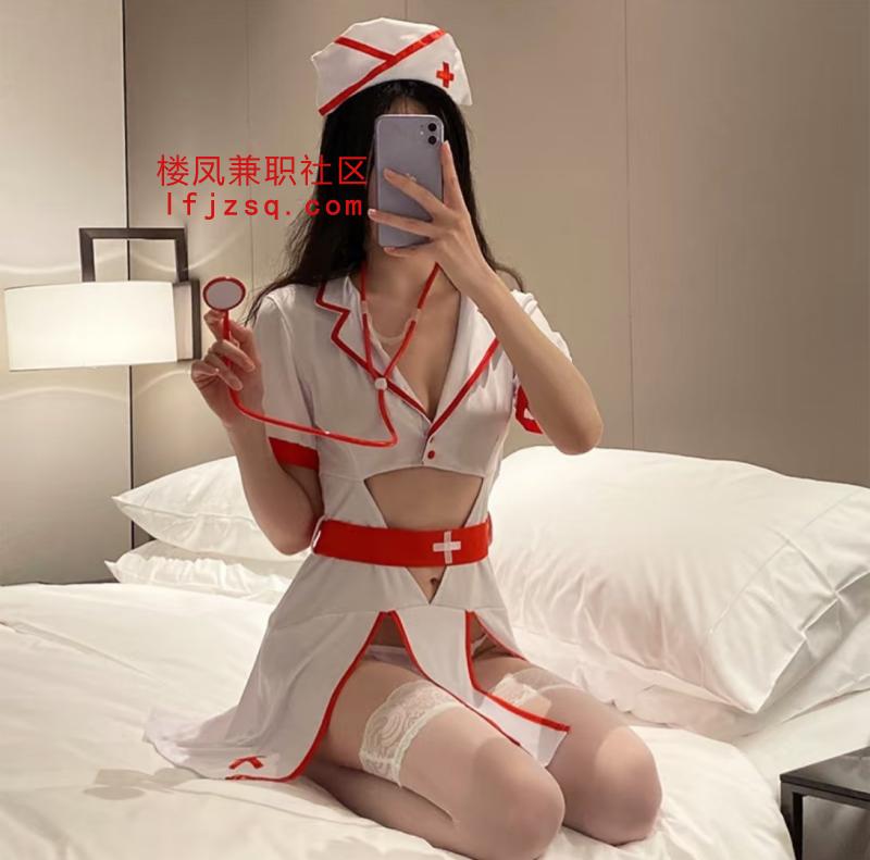 石家庄性感风骚喷潮小美女深喉吞噬