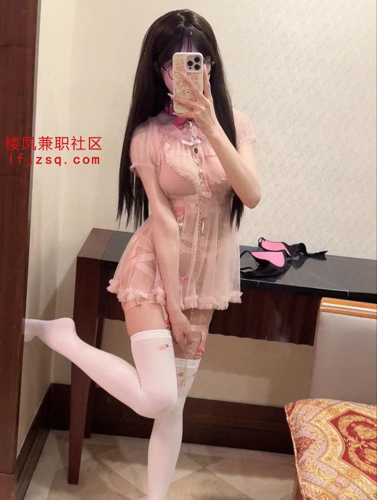 安庆美味多汁的少女嫩妹皮肤白嫩凹凸有致