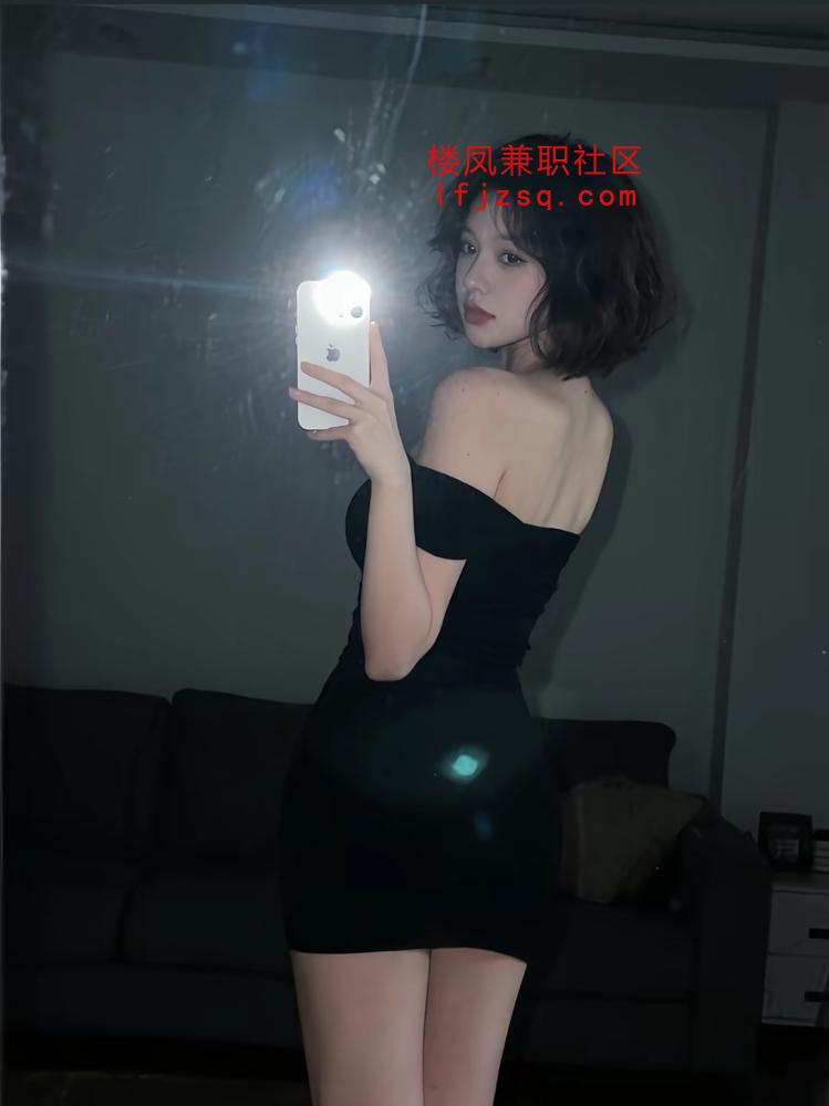 东莞05后在校学妹完美身材肤白貌美兼职在外租房（可外出）