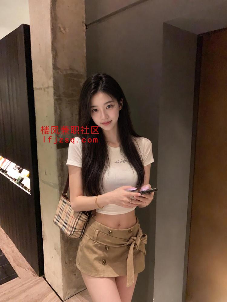 可爱小嫩妹紧致多汁