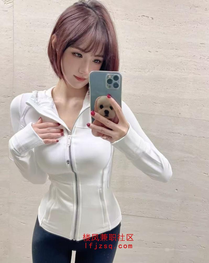 健身教练介绍的爱健身的大学生真的超级完美