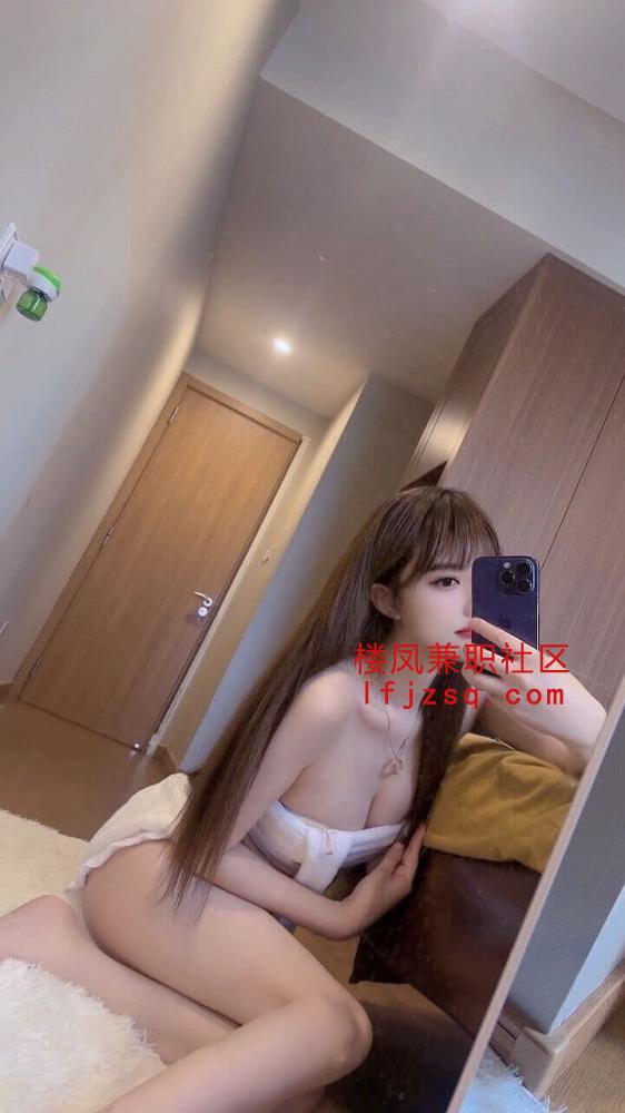 粉嫩00后学生暑假刚下海不久太紧太粉嫩了