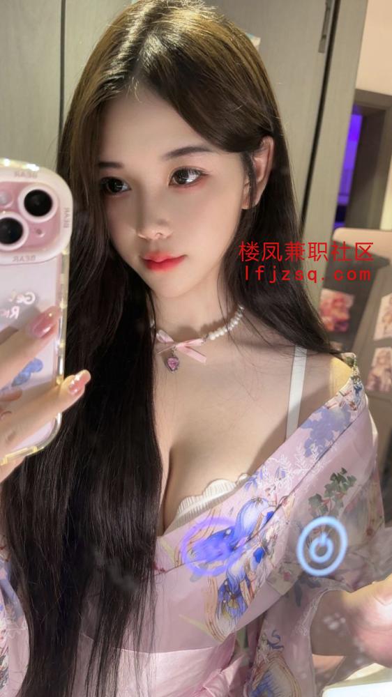 上海反差大波白虎鲍鱼嫩妹