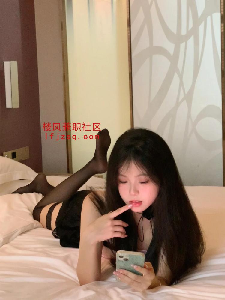 宝山下海兼职水嫩蜜桃小妖精输出爽爽