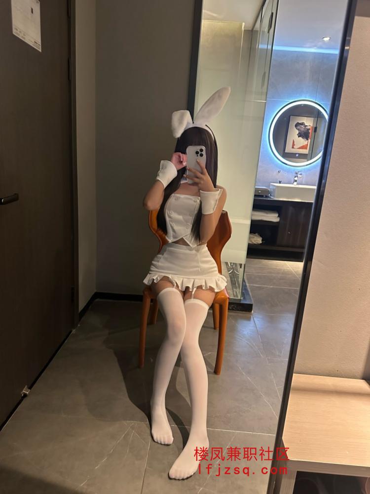 北京在校学妹水多紧致乖巧听话