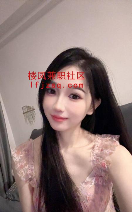 大胸肥臀粉嫩御姐