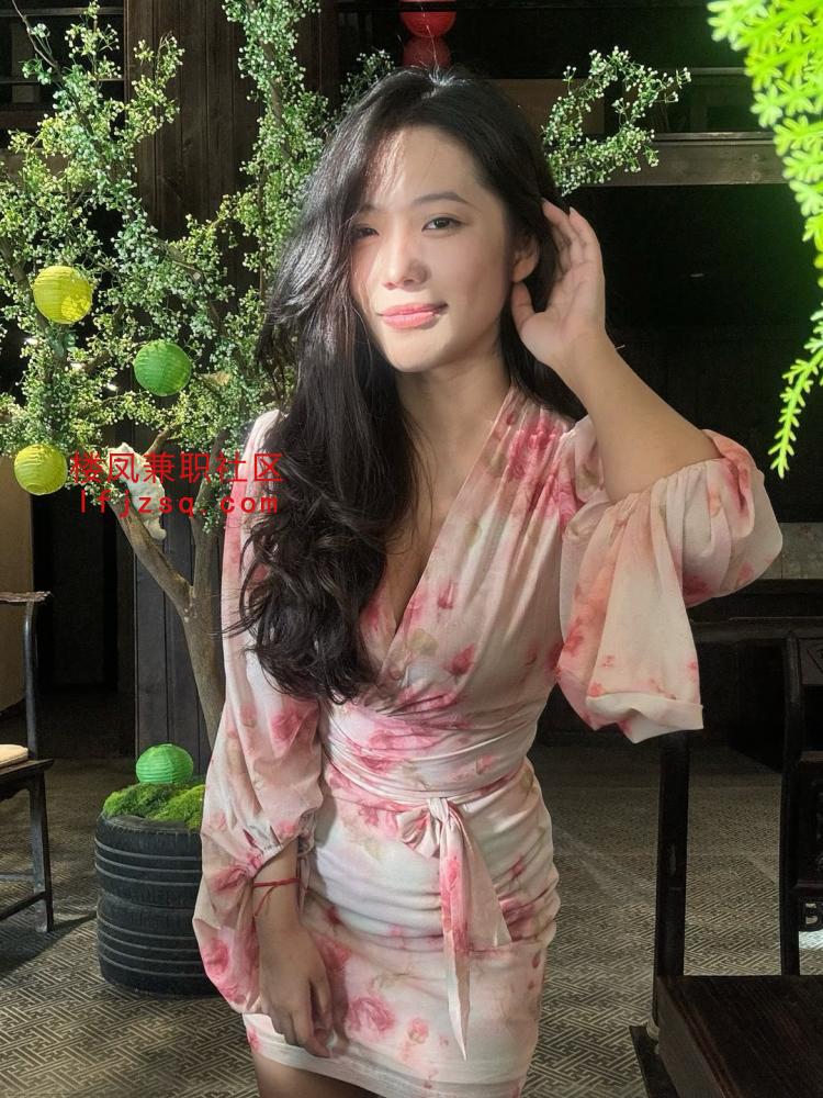 细腰丰臀叫声很骚