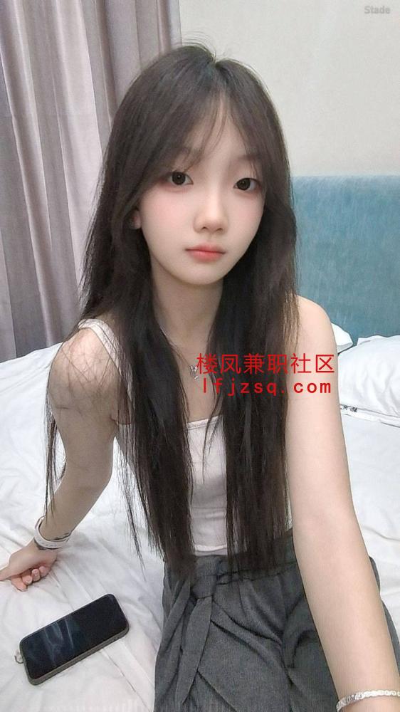 海口黑丝学生妹出嫩穴