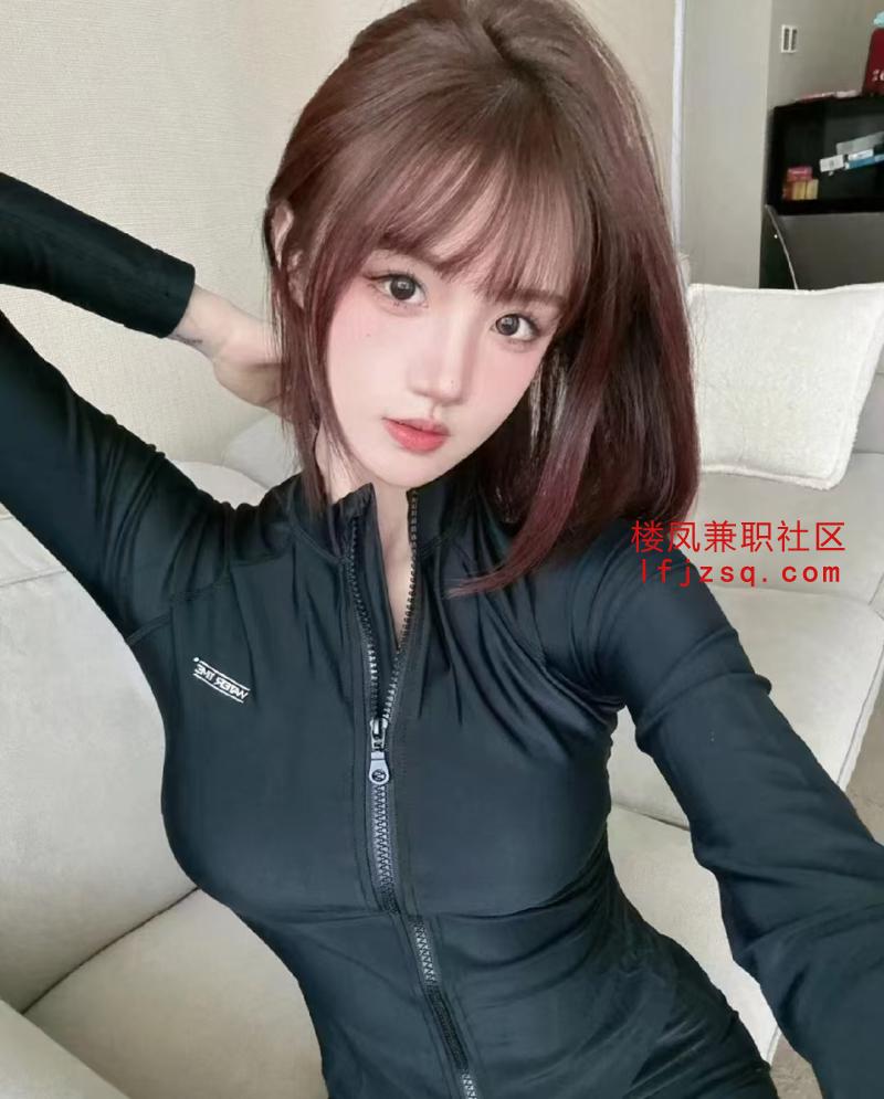 健身教练介绍的大学生身材颜值真的太完美了