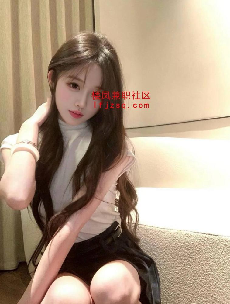 情趣诱惑小骚逼姿势多水多
