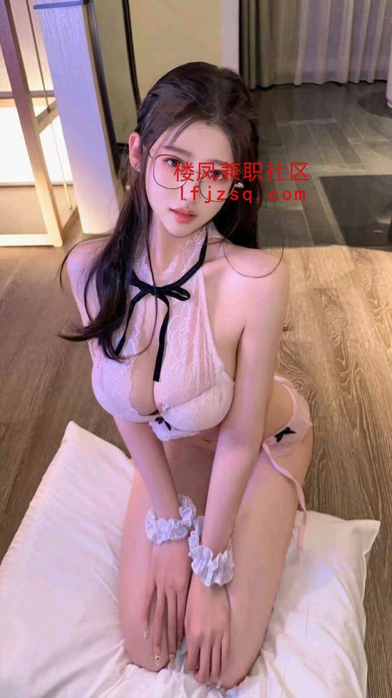 水多逼紧三点粉嫩小妹妹
