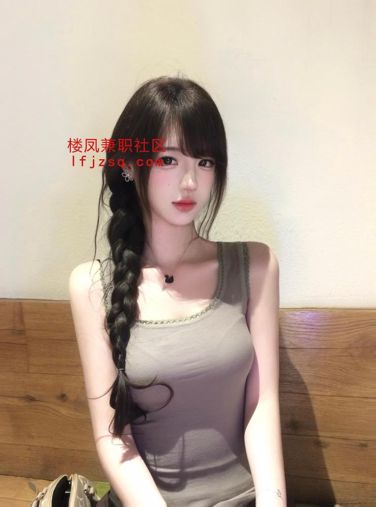 嫩妹白净可人非常纯欲