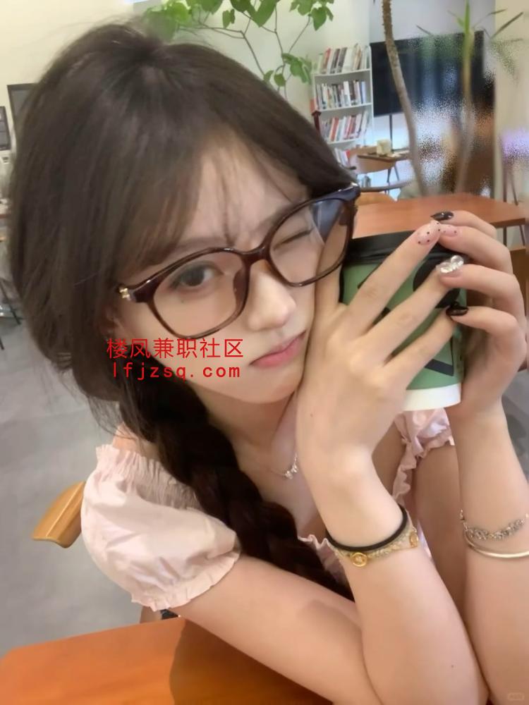 黄埔极品性感白虎蜜桃臀主动热情性欲强