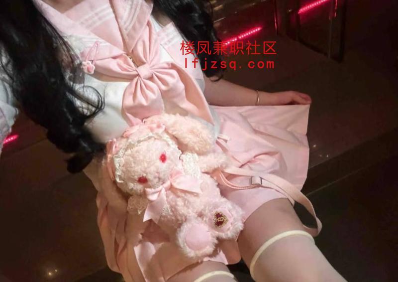 昆明长腿骚货爱淫叫