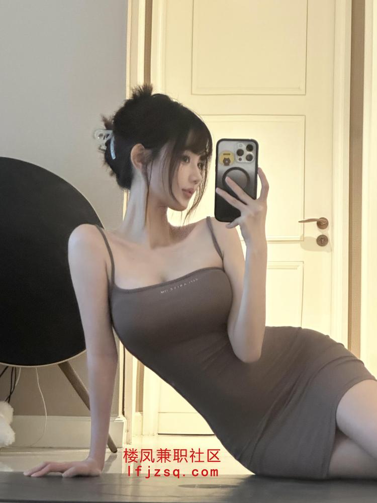 南湖区小妹完美反差小骚货，可骚可甜 (可上门)