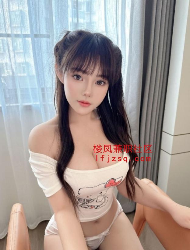 水区清纯学生下海兼职特别粉嫩甜美好紧