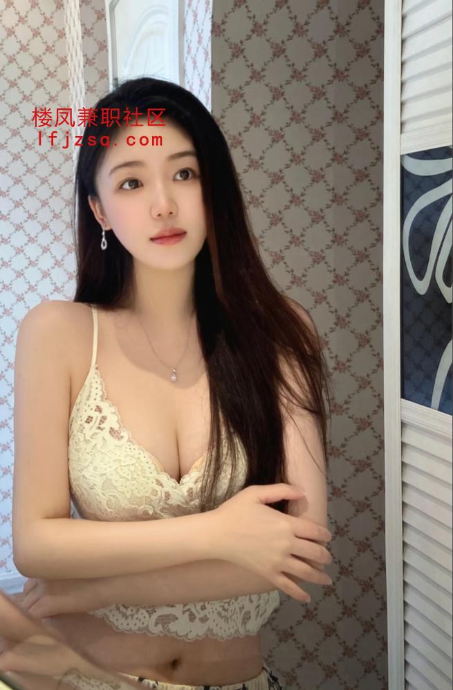 合肥翘臀白虎尤物会潮喷