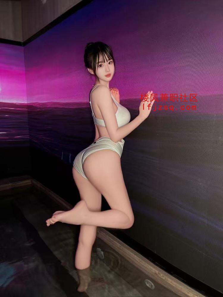 骚逼妹妹刚刚出海做兼职