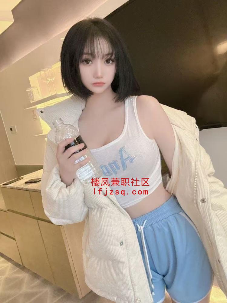在校妹妹出来兼职水多多