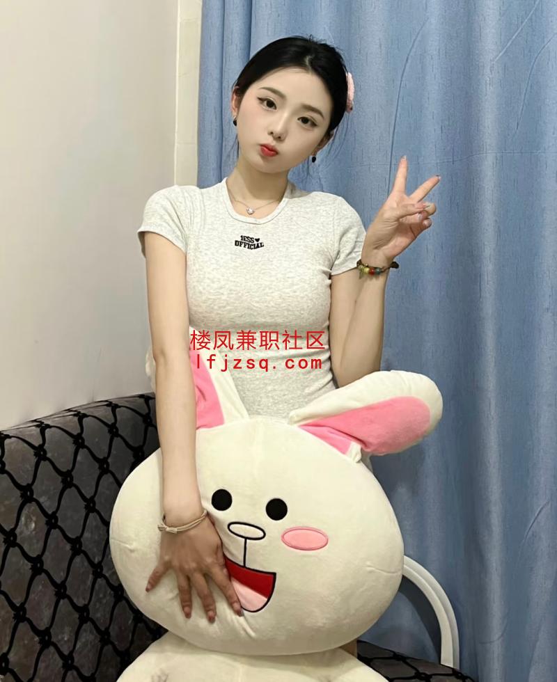 极品超级粉妹妹，巨乳小妹妹