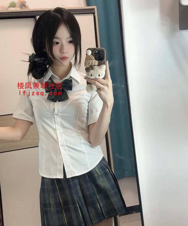 佛山反差制服小骚货