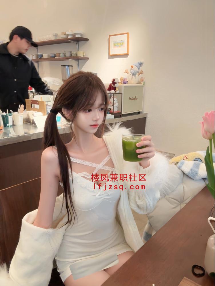 极品粉嫩鲍鱼会吸会夹淫水多太敏感了