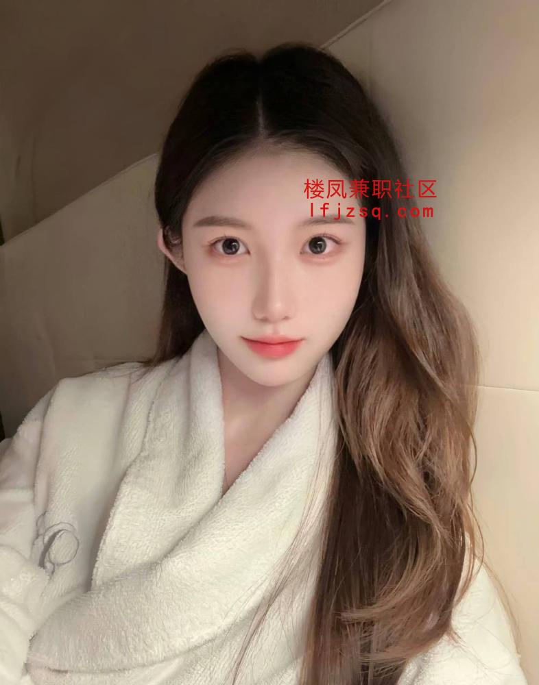 粉粉嫩嫩反差小妹迷人身材好玩极了