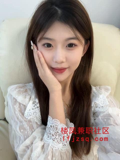 又纯又欲极其反差的泄欲尤物